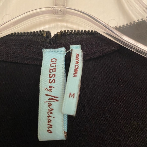 Guess by Marciano Sweater size Medium - Picture 7 of 9